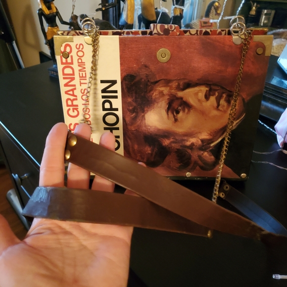 Purse - Picture 3 of 4